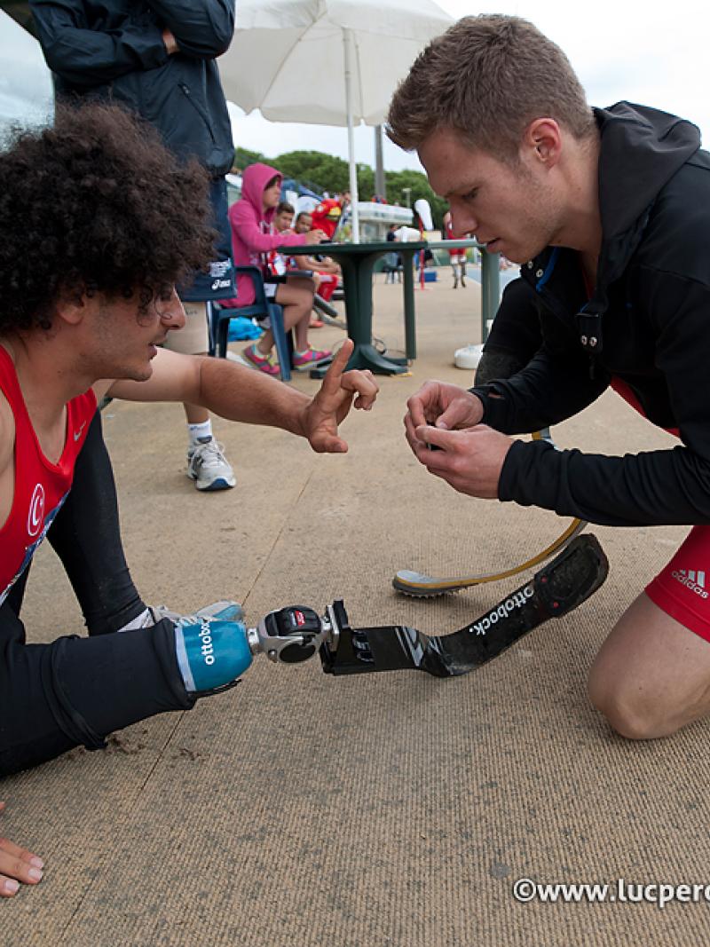 Germany's Rehm shows sportsmanship in fixing Turkey's Baris Telli's prosthetic to allow him to perform better