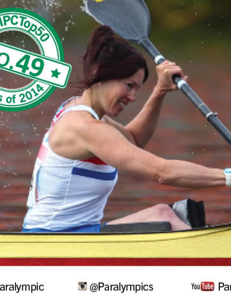 Women in canoe competing