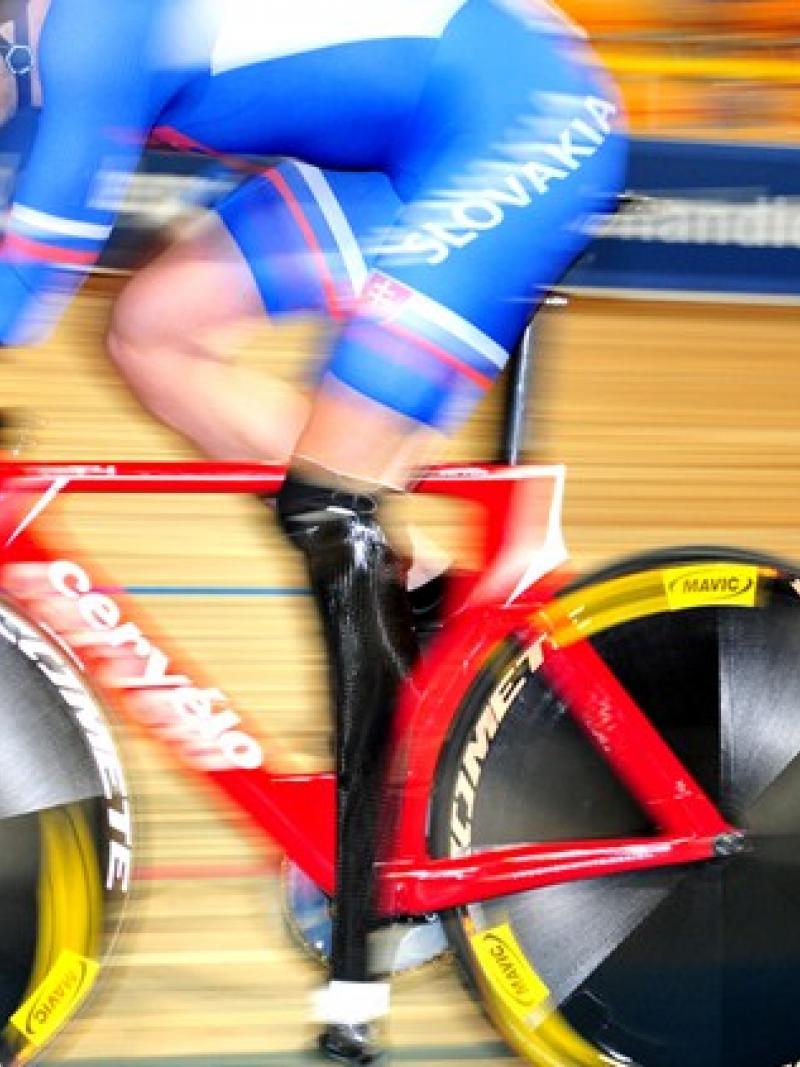 Slovakia’s Jozef Metelka ensured himself of gold in the men’s 4,000m pursuit race final in the C4 class at Apeldoorn 2015.