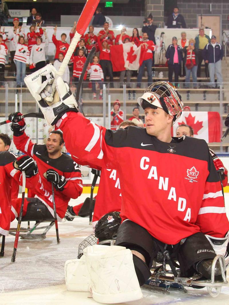 Canada salutes the crowd after defeating Russia, 3-2, in their semi-final game at Buffalo 2015.