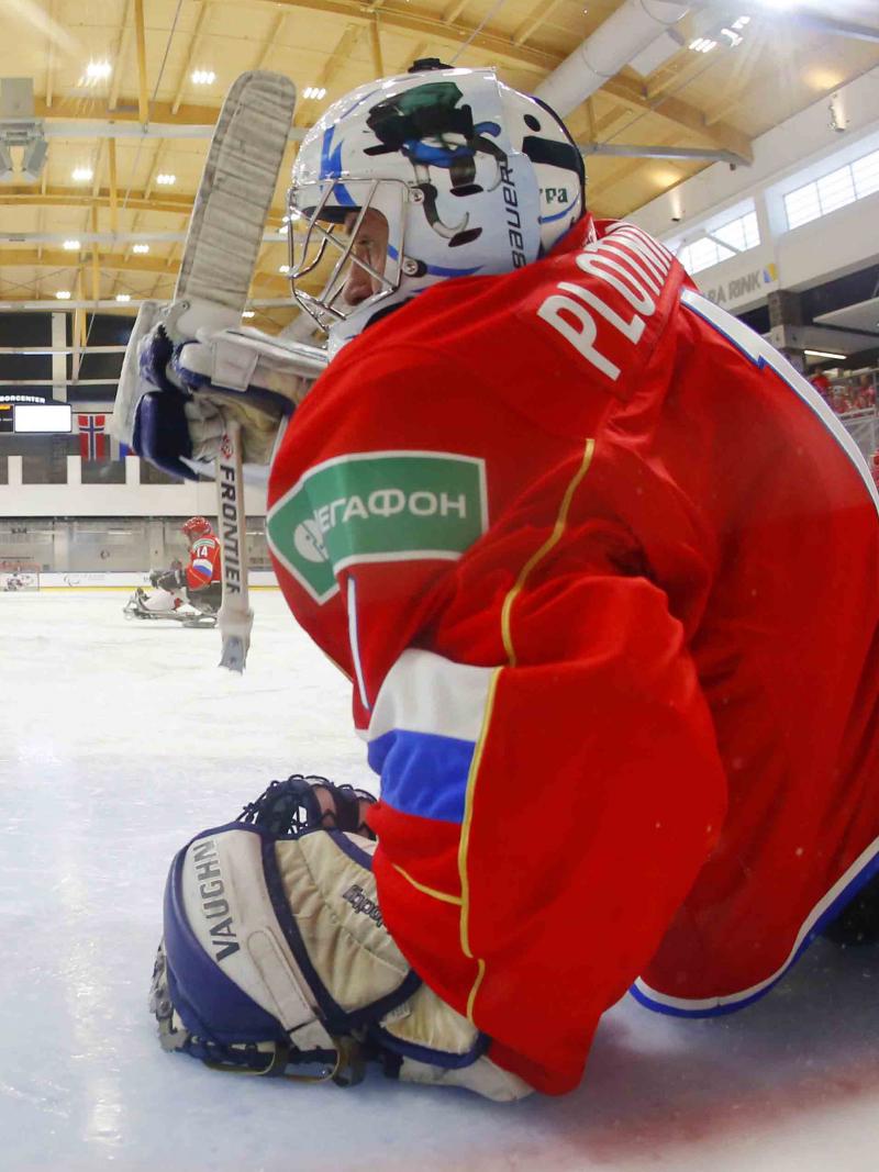 a male Para ice hockey player