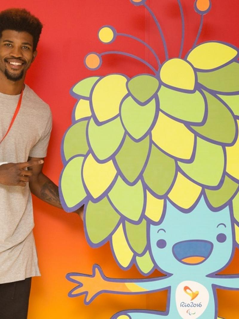 Rchard Browne poses with Rio 2016 Paralympic Games mascot Tom.