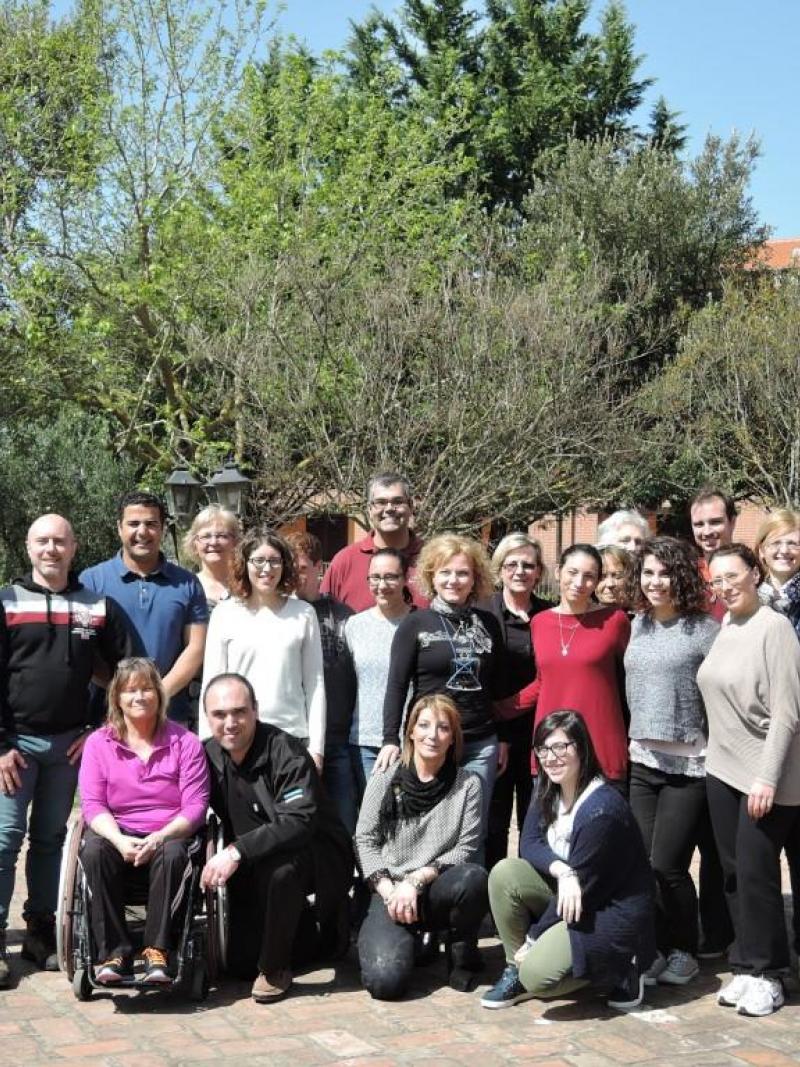 Group shot of 23 people.