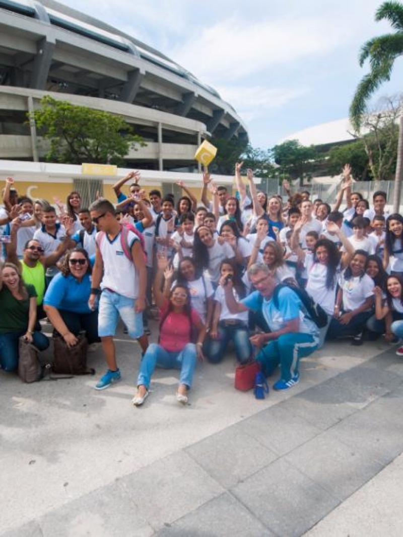 Big group of people posing for a picture