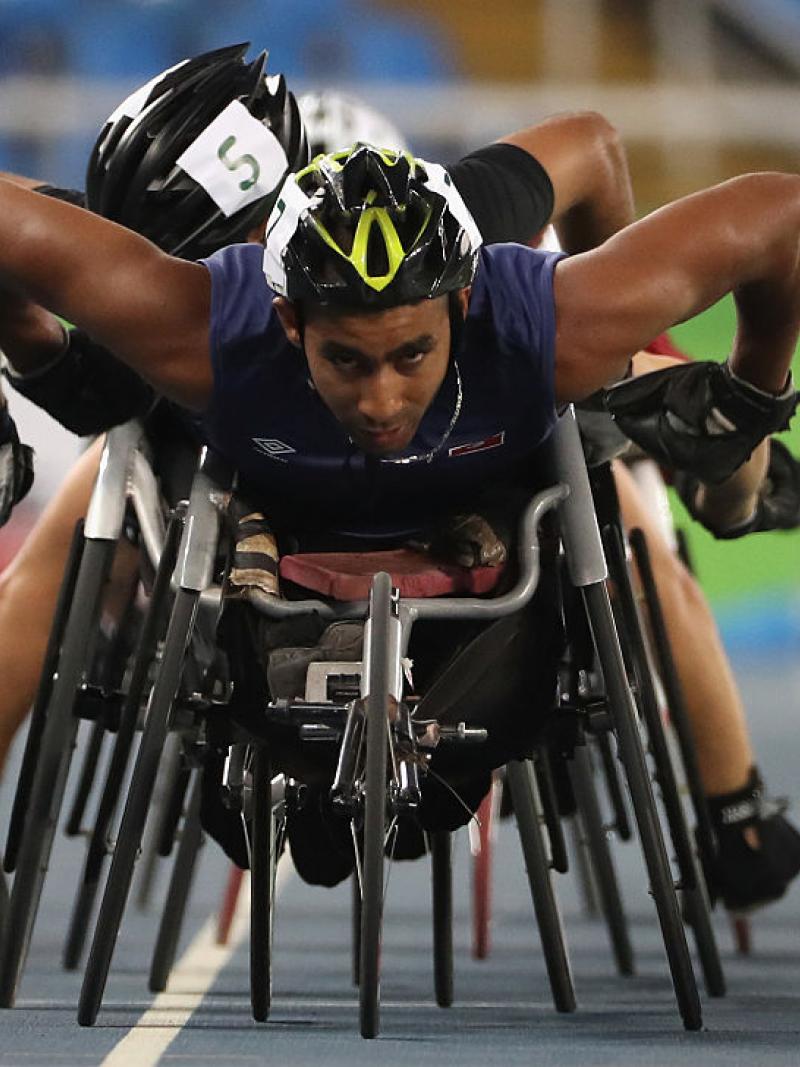 Walid Ktila of Tunisia leads the pack in the Men's 800m - T34 Final on day 7 of the Rio 2016 Paralympic Games at the Olympic Stadium on September 14, 2016 in Rio de Janeiro, Brazil.