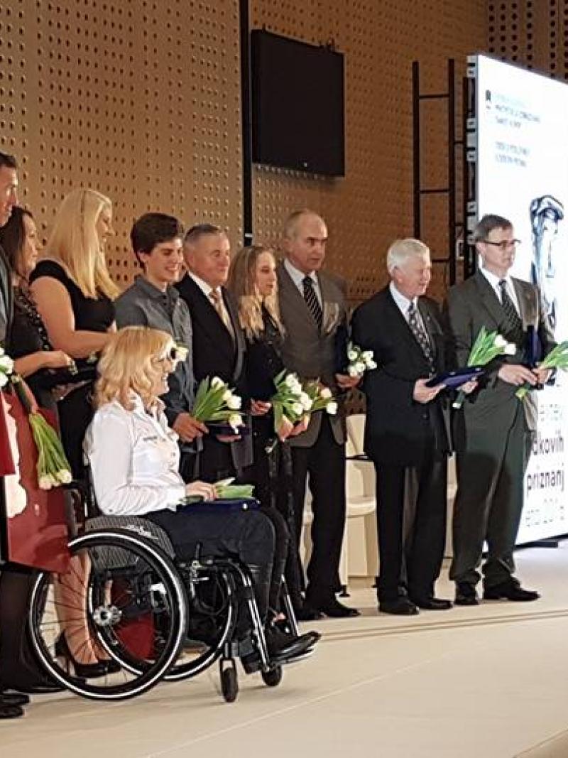 Slovenian Paralympians Veselka Pevec and Dejan Febcic were awarded for their achievements from 2016.