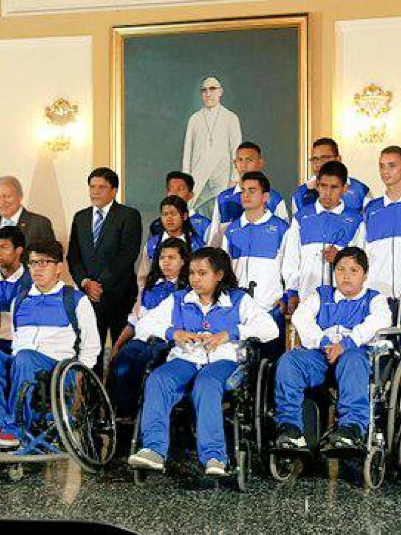 Team El Salvador with the President