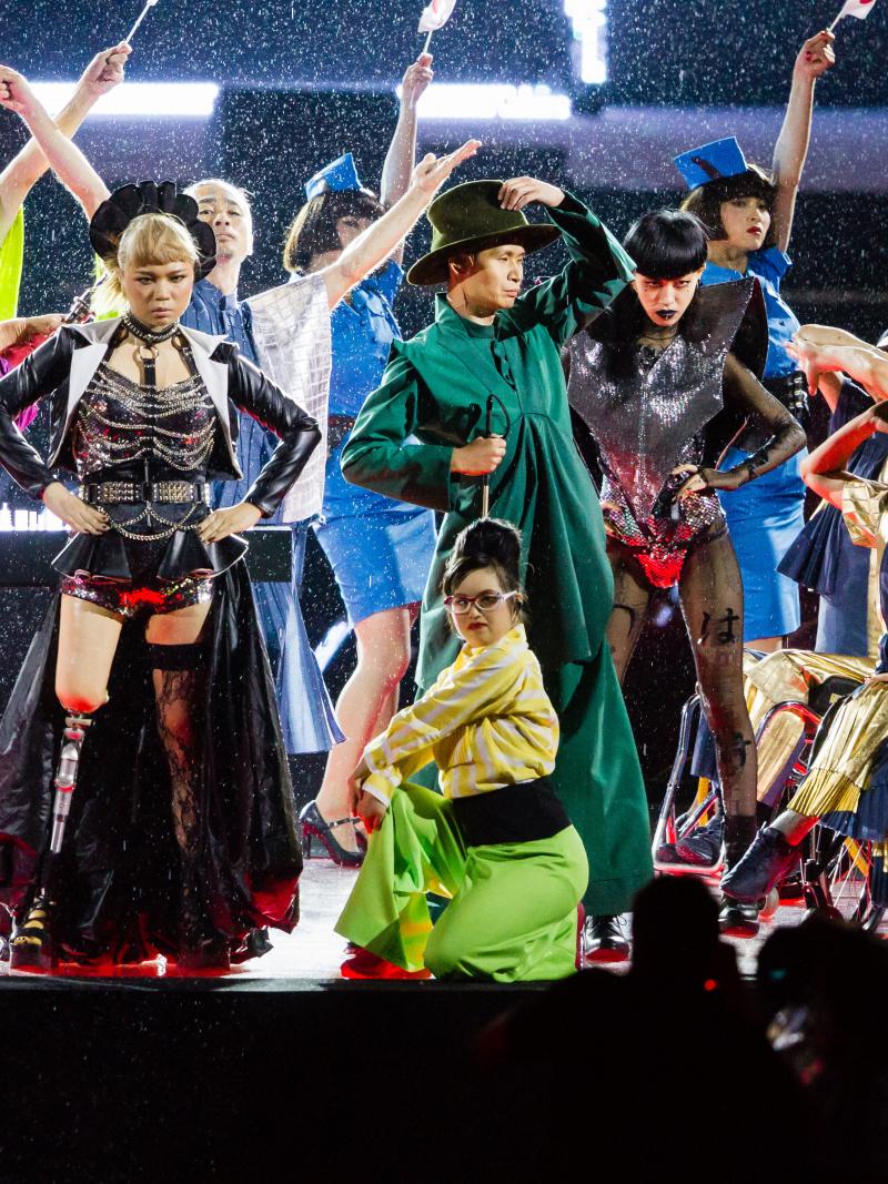 Japanese dancers in colourful costumes