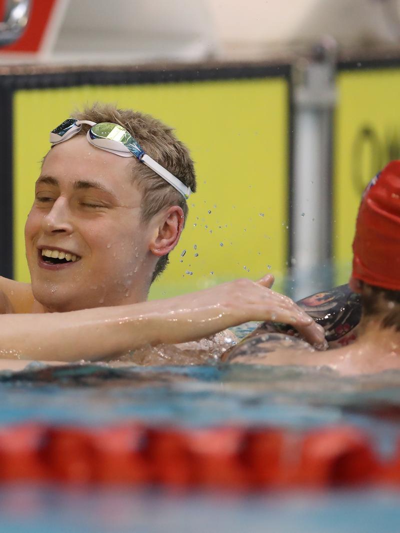 a male Para swimmer