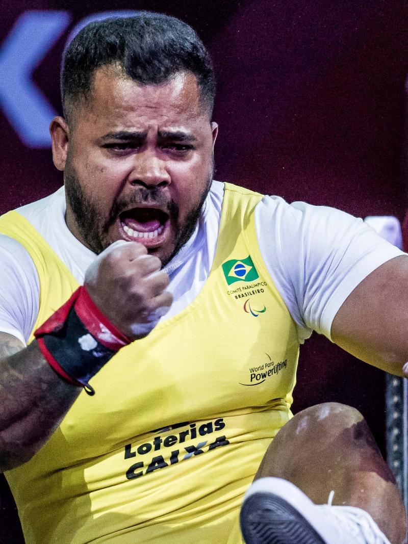 Athlete celebrating in Para powerlifting competition