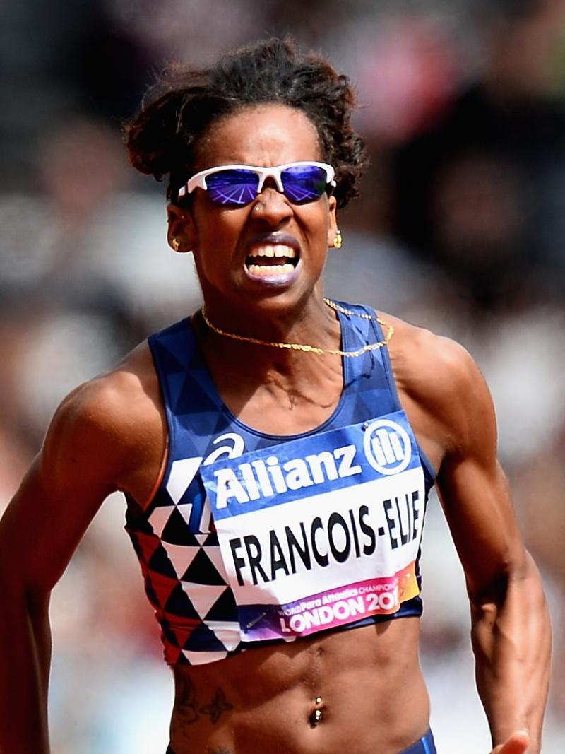 A female Para sprinter running