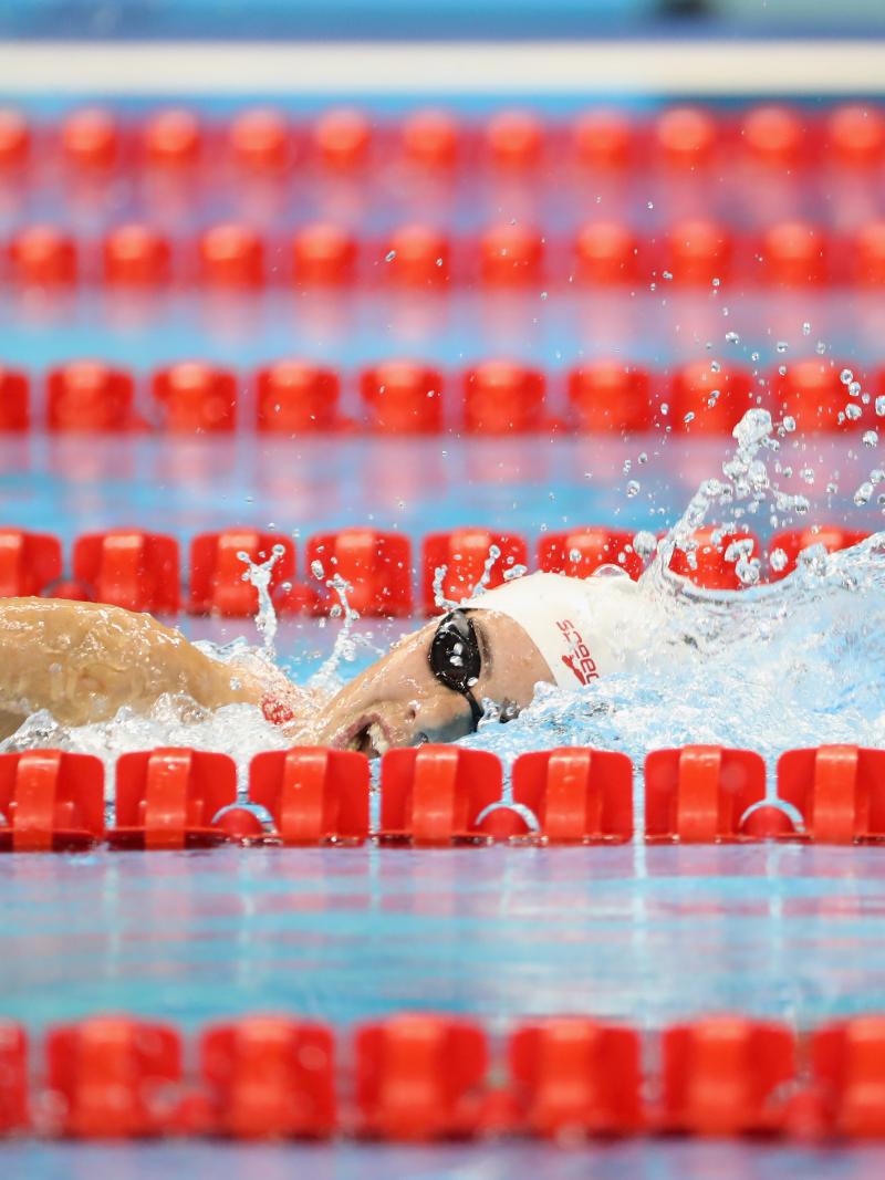 Aurelie Rivard swimming freestyle