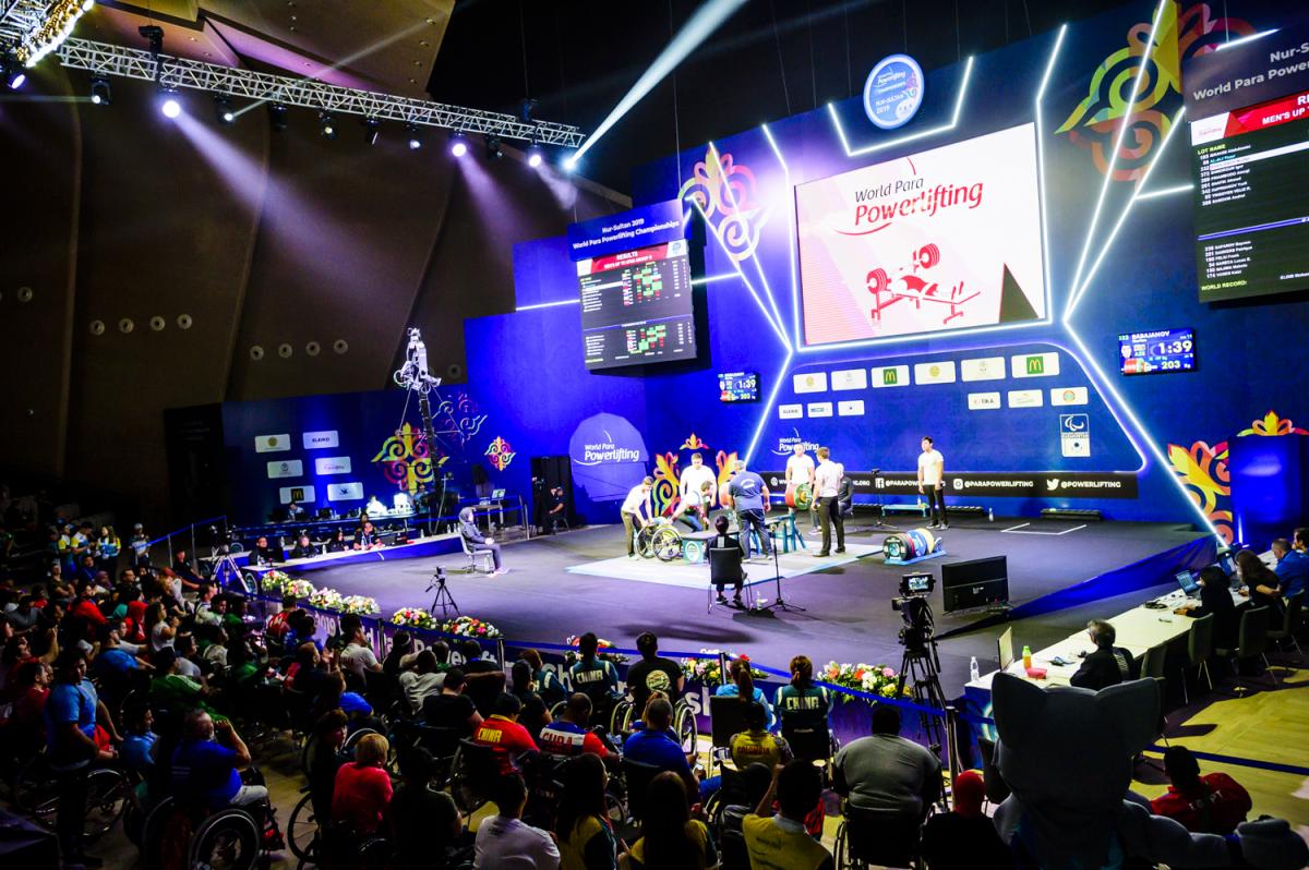 Public watching a Para powerlifting competition