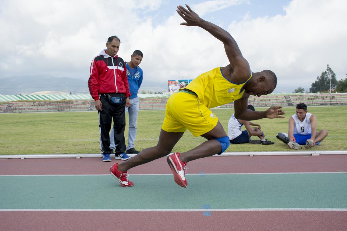 Ecuadorean Para athlete training