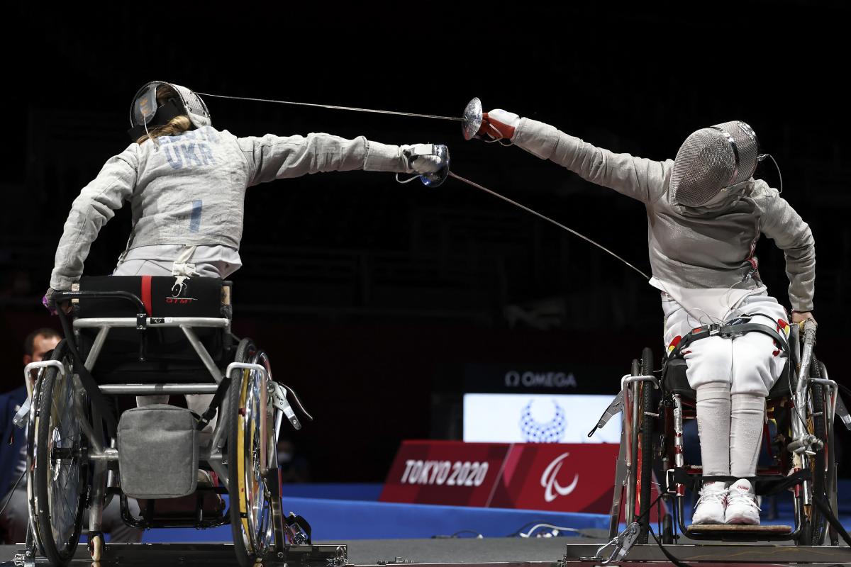 Tan Shumei in wheelchair fencing