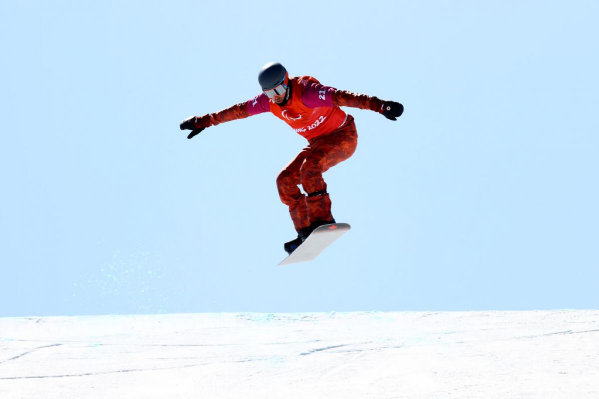 Canada and China make Para snowboard history