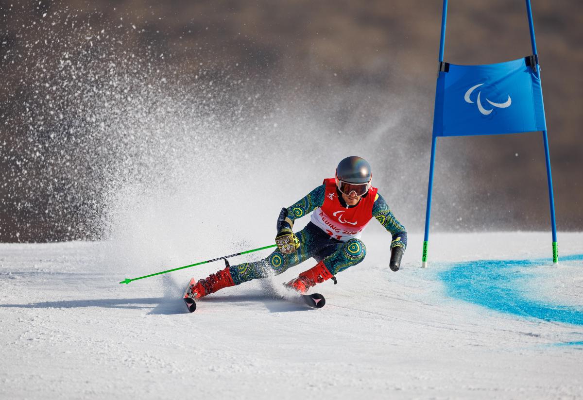 Mitchell Gourley (AUS) goes down the slopes at the Men’s Giant Slalom Standing at the Beijing 2022 Paralympic Winter Games.