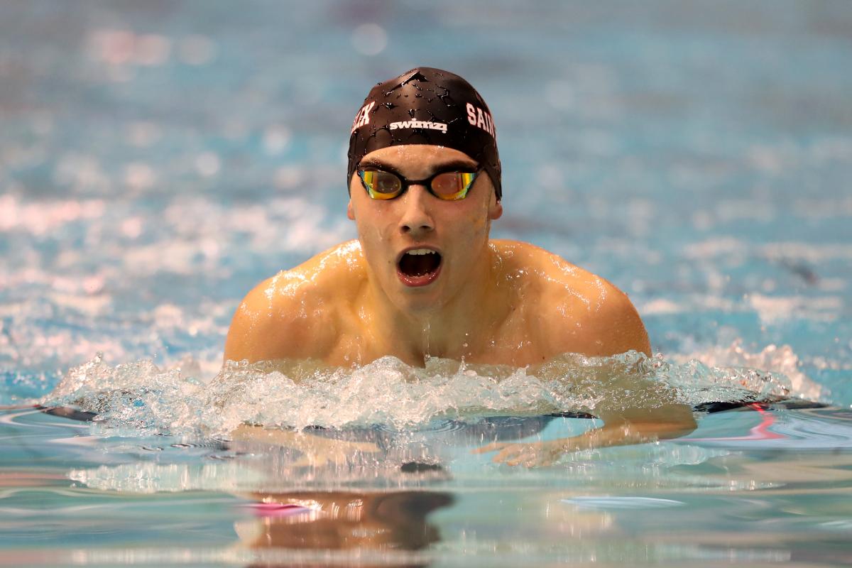 Sixteen-year-old William Ellard smashed his personal best in the men’s 100m freestyle S14 race for his first-ever World Series gold medal.