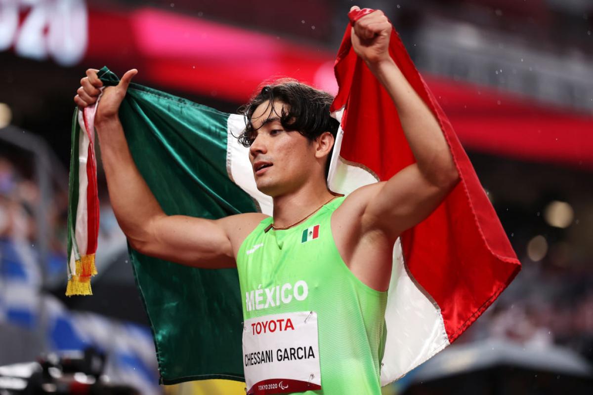 Mexico's Jose Rodolfo Chessani Garcia celebrates his Paralympic gold medal at Tokyo 2020 in the men’s 400m T38.