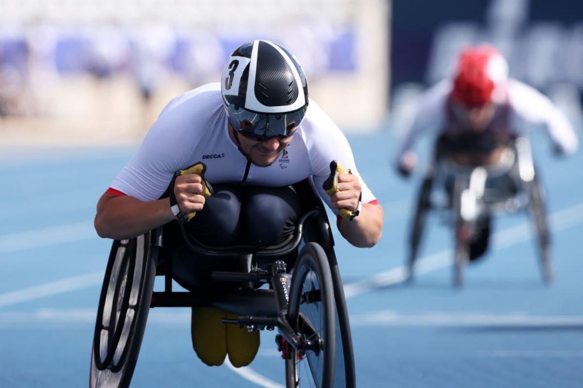 A male wheelchair racer in a Para athletics competition