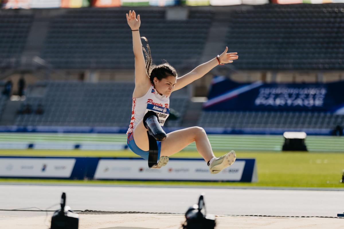 A female athlete wearing a blade compete in long jump