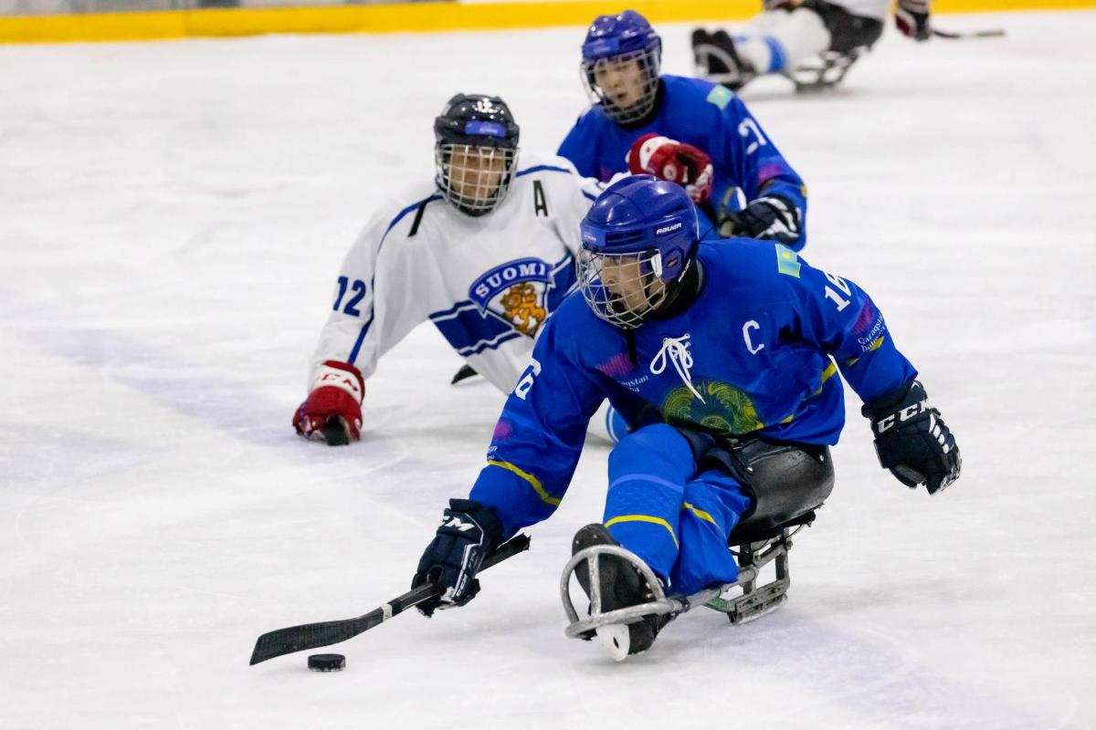 Para Ice Hockey players in action