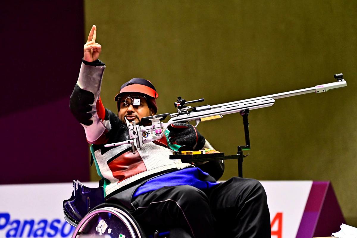 An athlete celebrate his win