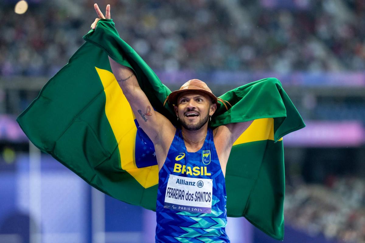 An athlete celebrate his win