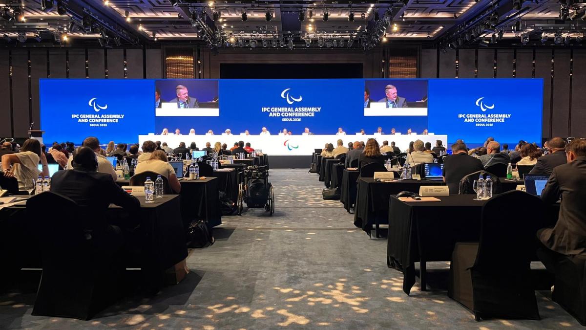 A wide photo of the General Assembly in Seoul, Korea