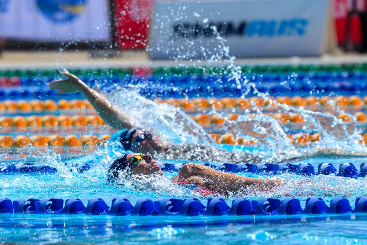 Para swimmers in action