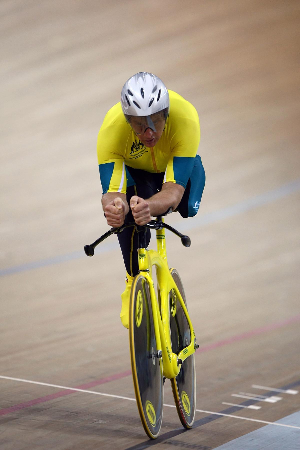 Michael Milton competing in Para-Cycling