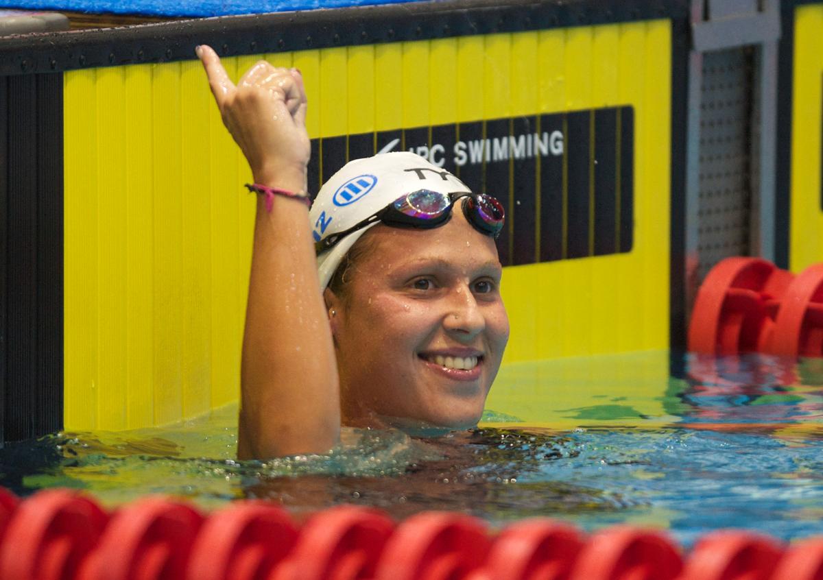 Elodie Lorandi celebrates victory in Berlin