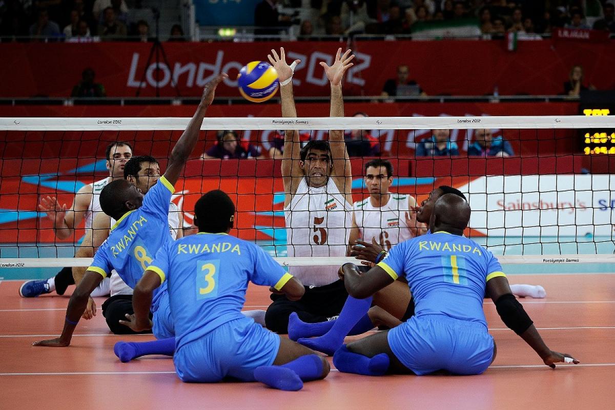 Iran beat Rwanda 3-0 and is the favourite to qualify on Pool B at the London 2012 sitting volleyball tournament.