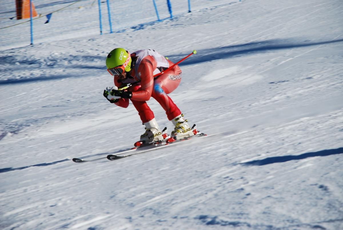 A picture of a man skiing.