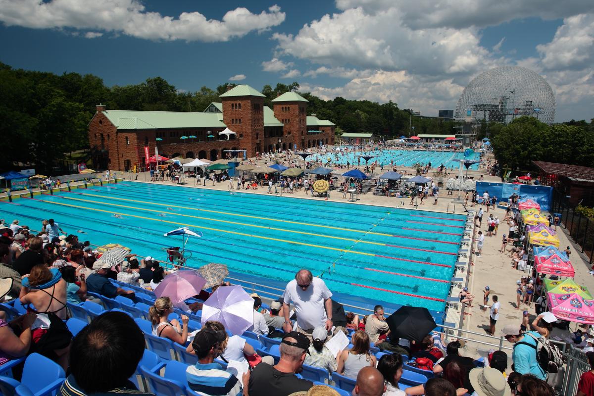 A picture of a swimming pool