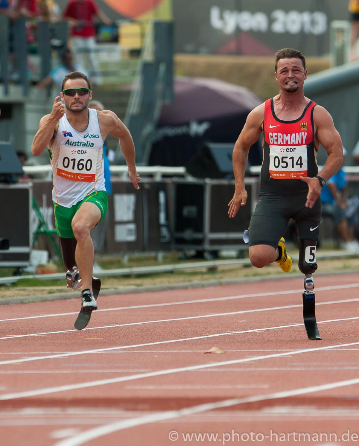 Popow vs Reardon men's 100m T42 Lyon 2013