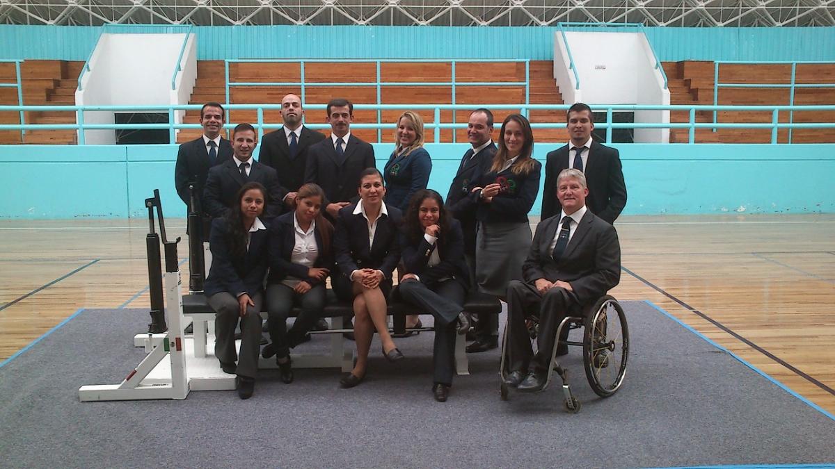 Mexican powerlifting referees course Mexican powerlifting referees course