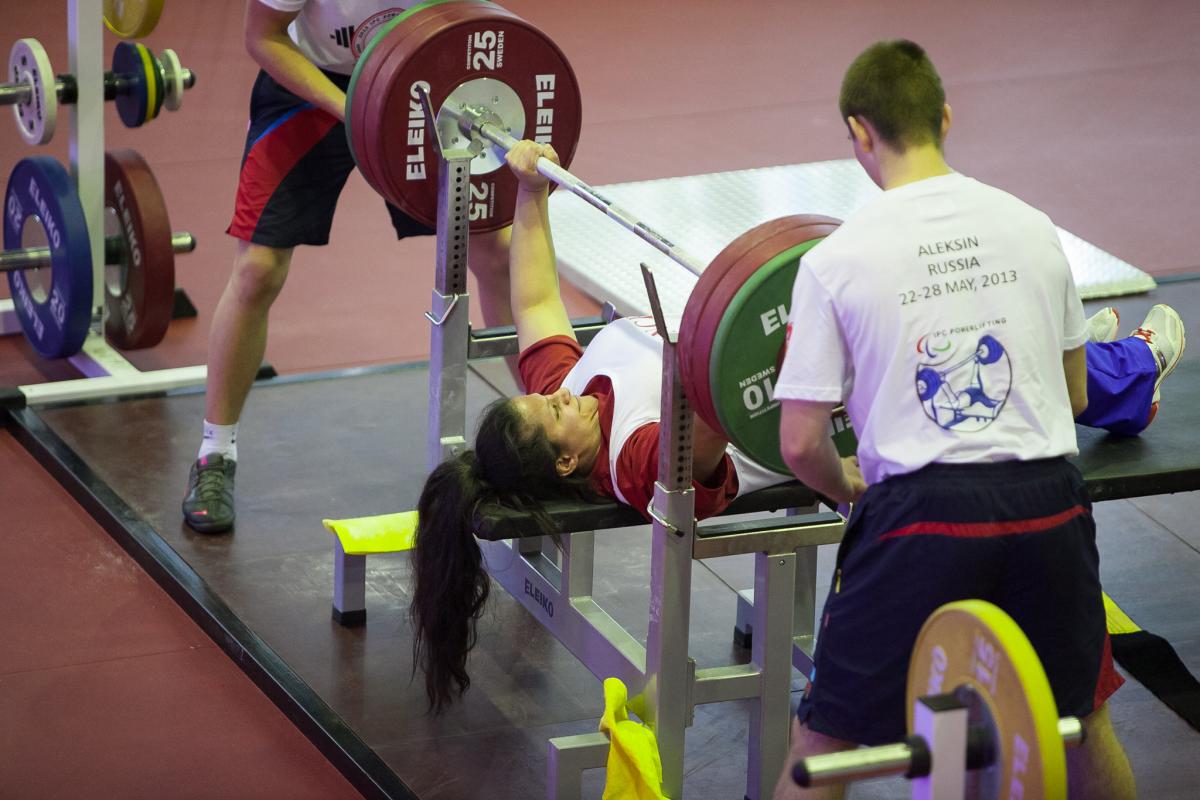 Souhad Ghazouani from France wins gold at the 2013 IPC Powerlifting Open European Championships