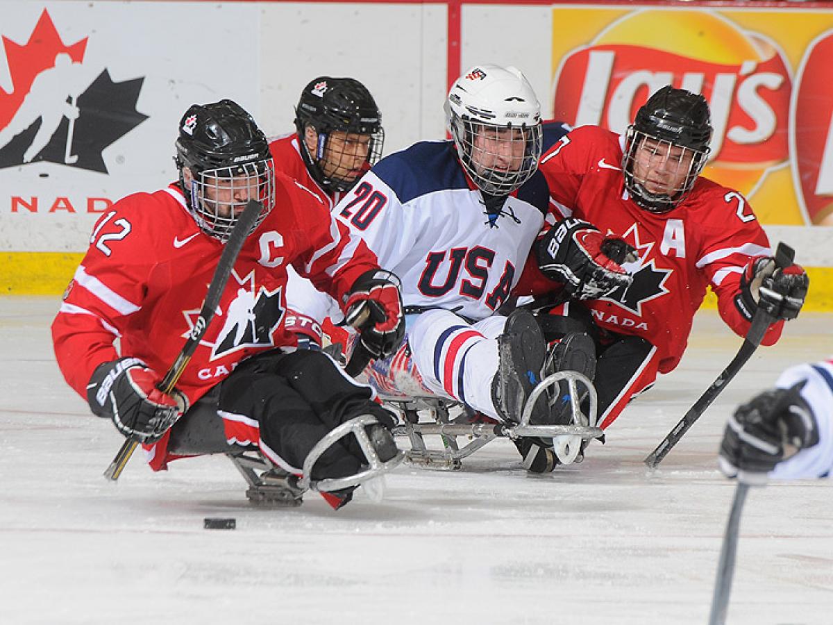 USA and Canada's ice sledge hockey teams