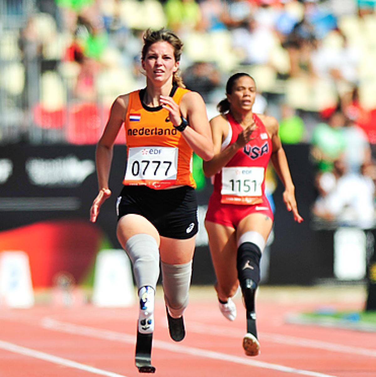 Marlou van Rhijn wins gold at Lyon 2013