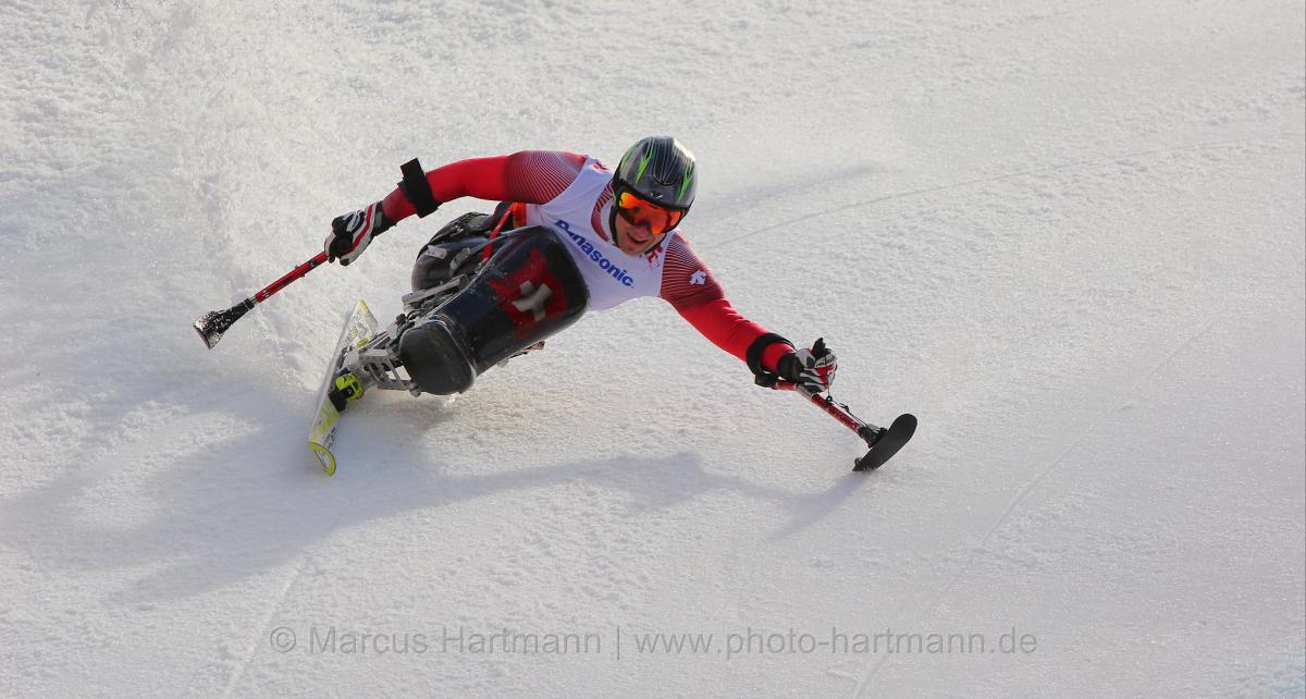 Christoph Kunz, Switzerland leans forward to take the gold