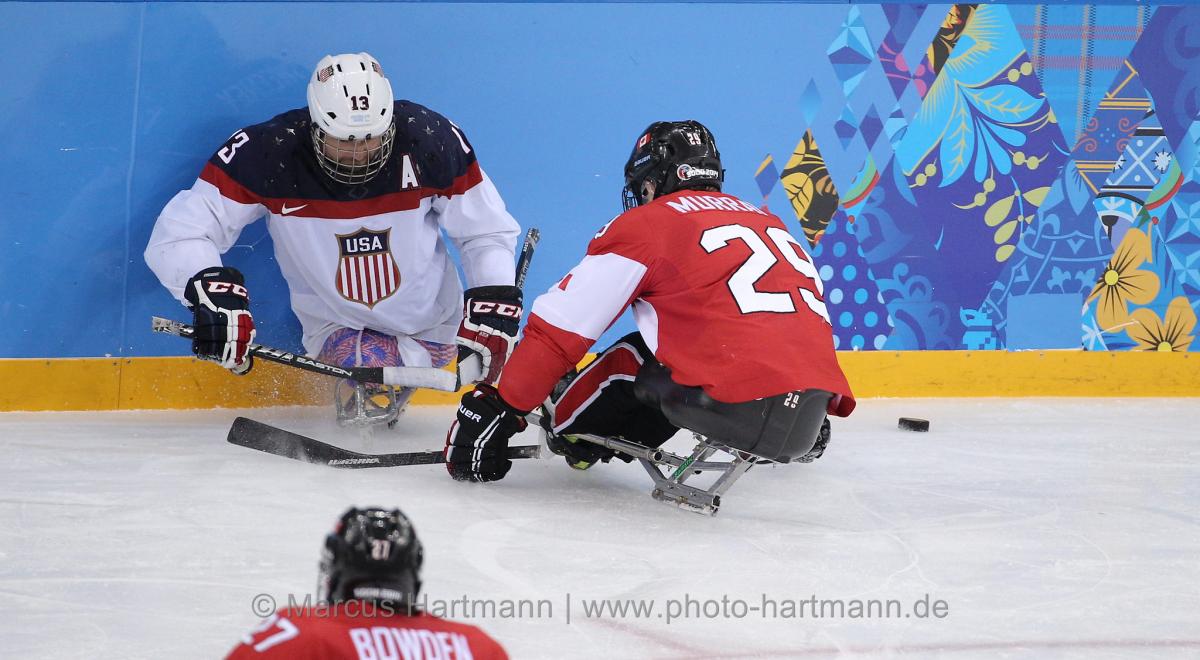 Hockey Canada Unveils Team Canada's 2010 Olympic and Paralympic Jersey