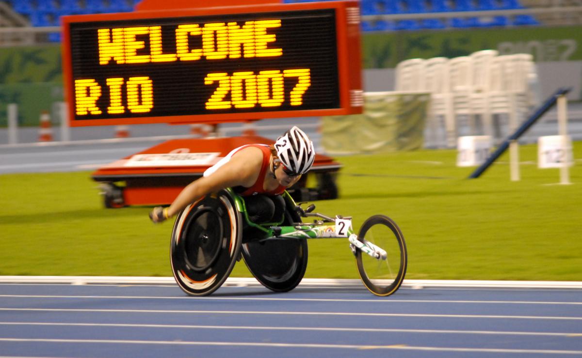 A wheelchair racer in action at the 2007 Parapan American Games.