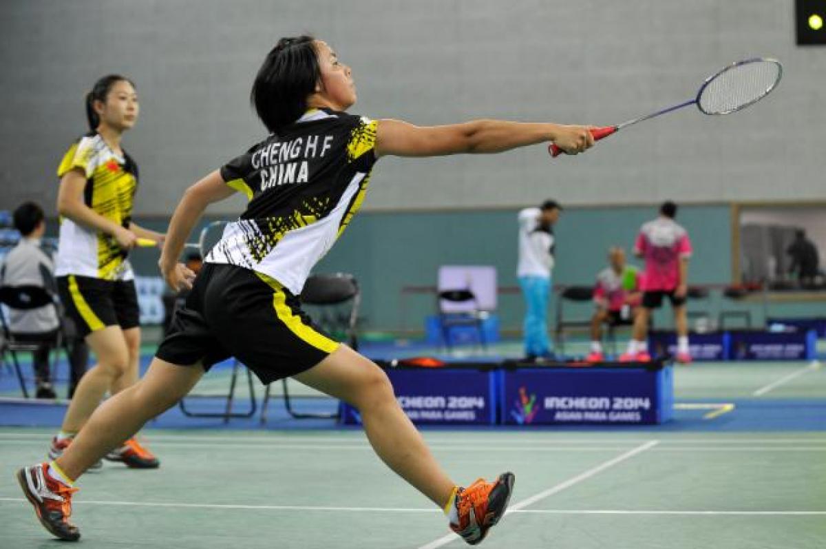 Para-badminton players