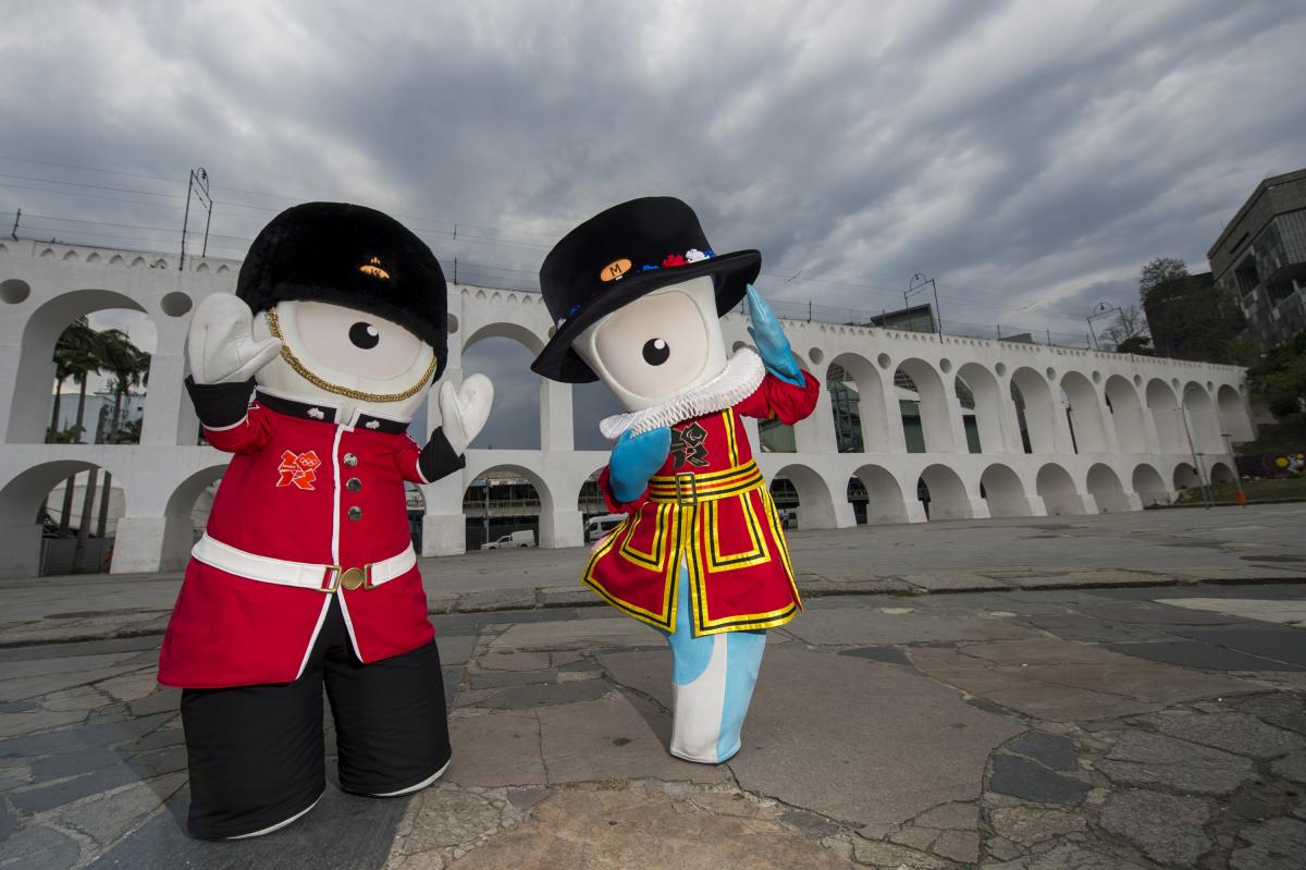 Mandeville visits Lapa London 2012 mascots Mandeville and Wenlock visit the Rio district of Lapa