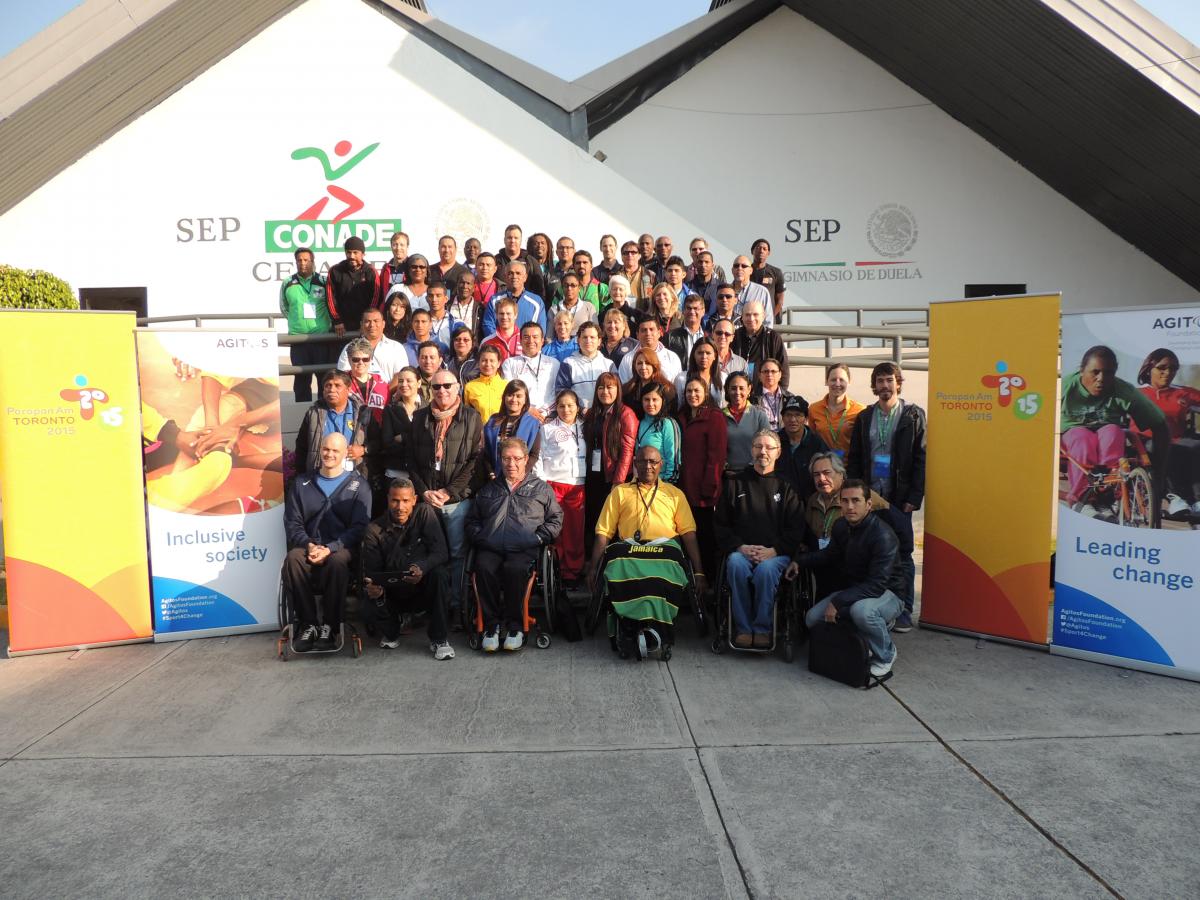 Group picture of the attendees of the Agitos Foundation workshop in Mexico