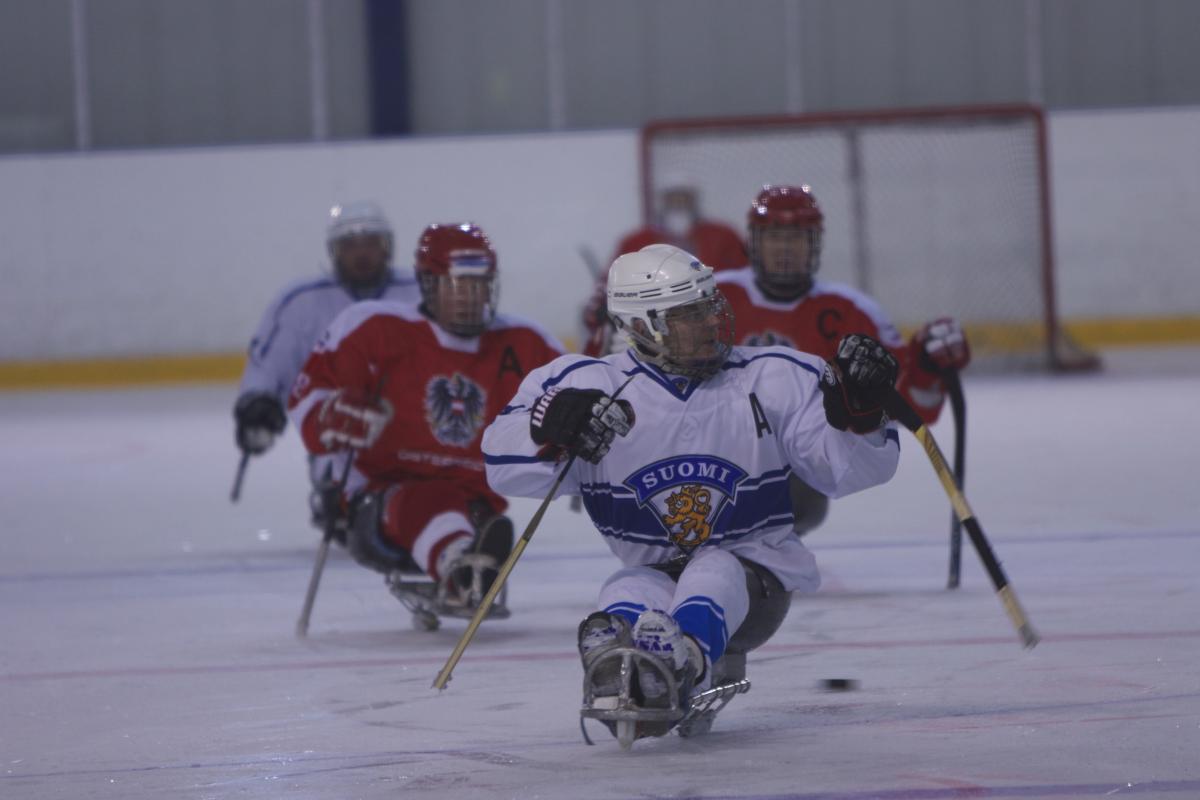 Austria V Finland Austria and Finland go head-to-head in January 2015's playoff to decide which team progresses to the IPC Ice Sledge Hockey World Championships B-Pool.
