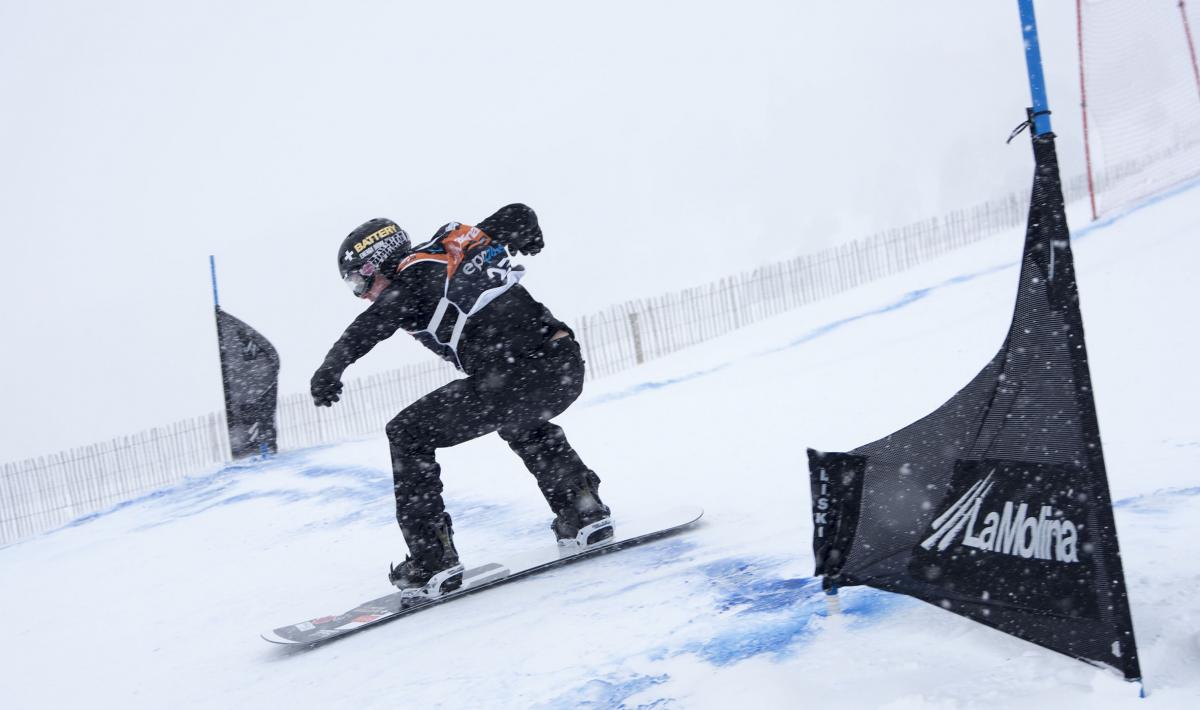 Matti Suur-Hamari took the victory in the men's SB-LL2 snowboard-cross race at the La Molina 2015 IPC Para-Snowboard World Championships