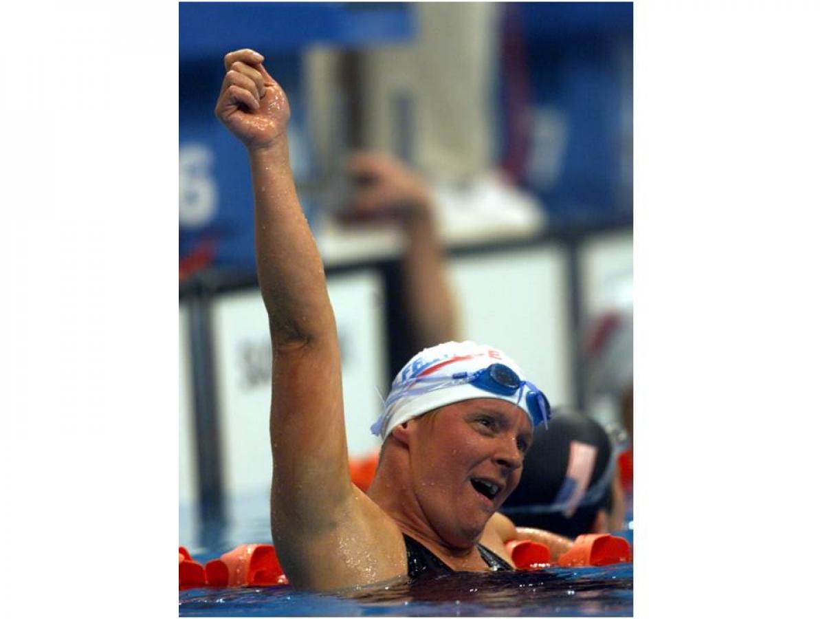 Beatrice Hess - swimming Beatrice Hess broke nine world records at the Sydney 2000 Paralympic Games
