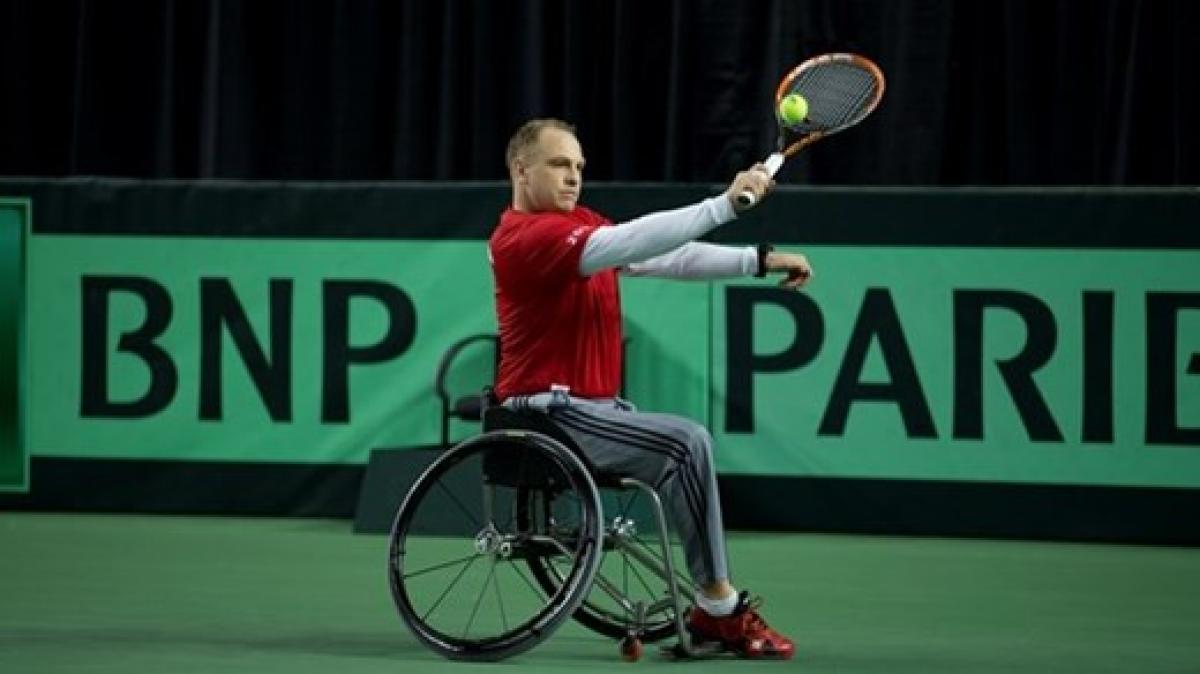 Kai Schrameyer, wheelchair tennis demonstration, Canada v Japan Davis Cup by BNP Paribas tie.
